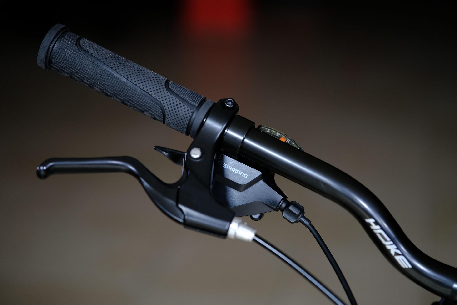 Манетка Shimano Altus M-315-7 HOKE Jade 100 MD матовый серый-розовый 17